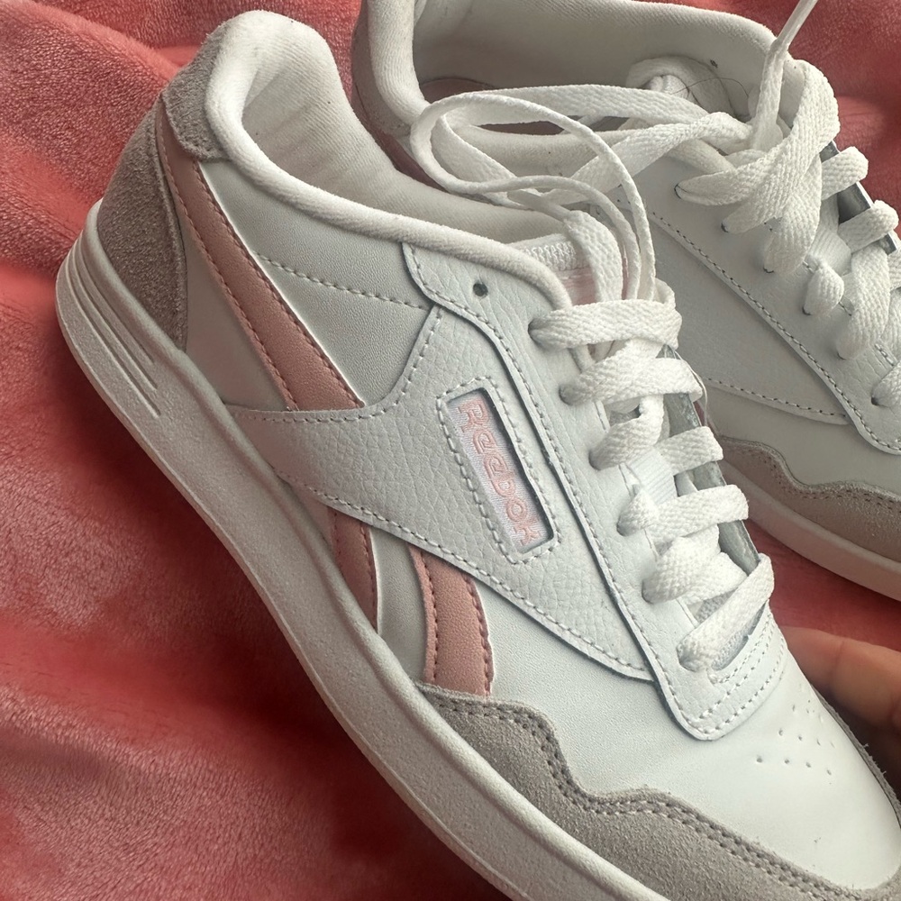 Reebok Women's White and Pink Classic Sneakers